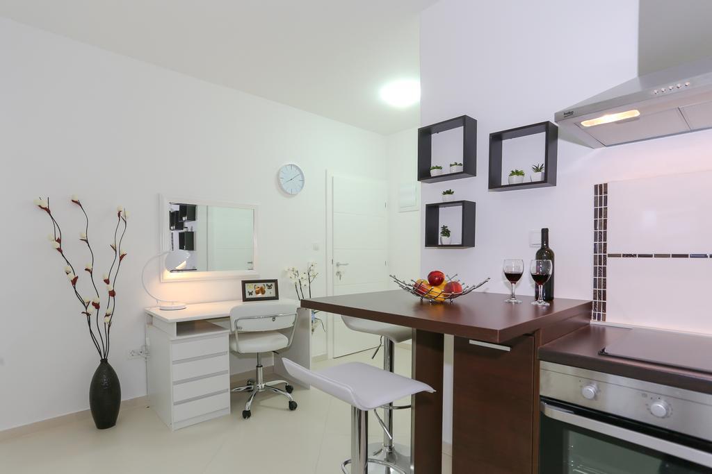 The Tribunj Suites 外观 照片