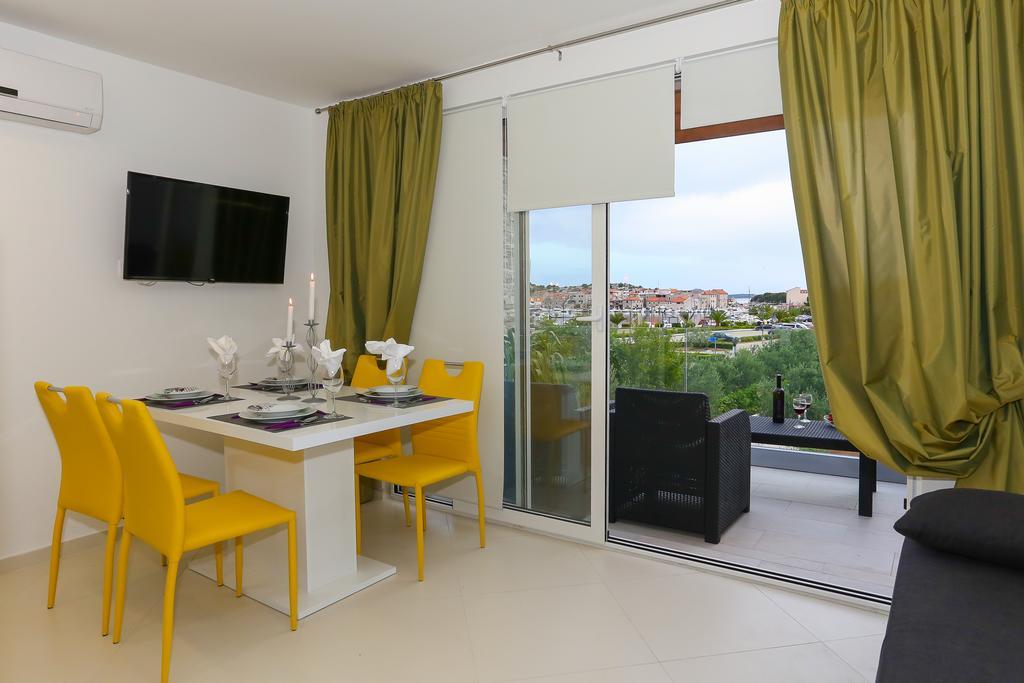 The Tribunj Suites 外观 照片