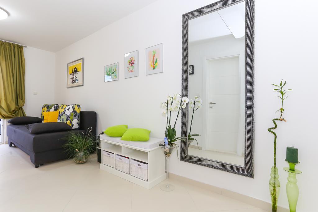 The Tribunj Suites 外观 照片