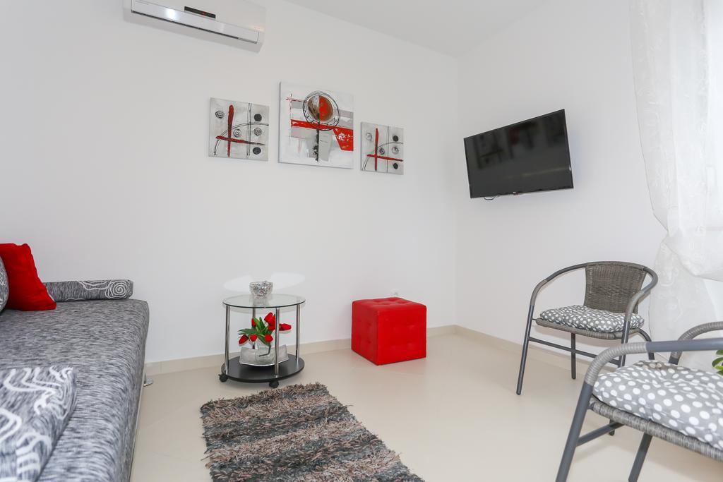 The Tribunj Suites 外观 照片